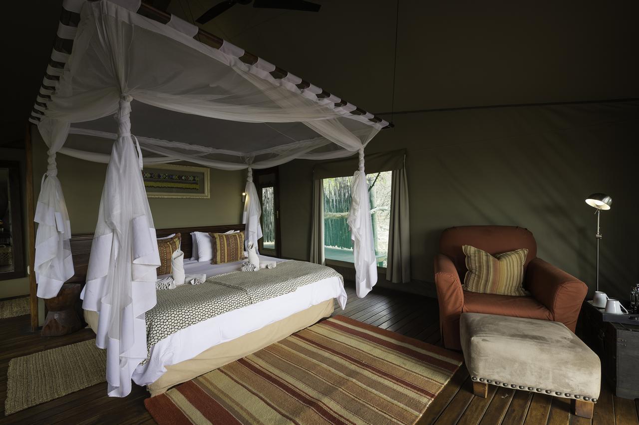 Ongava Tented Camp オカウクエジョ エクステリア 写真