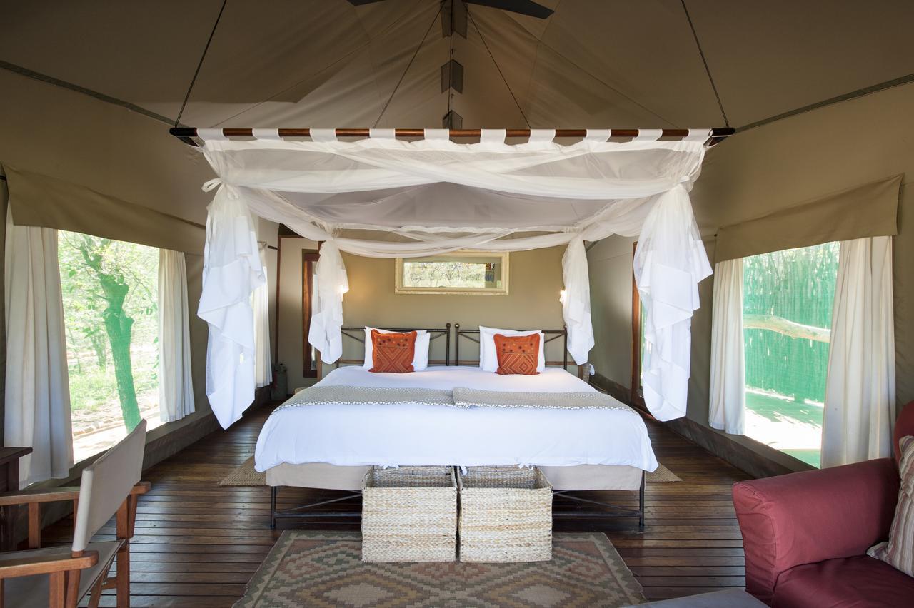 Ongava Tented Camp オカウクエジョ エクステリア 写真